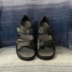 Propét Black Orthopedic Shoe